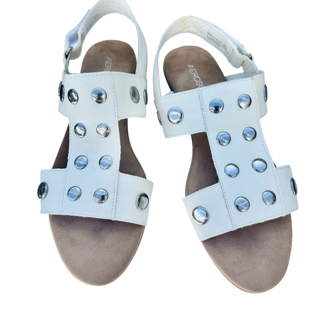 AEROSOLES At Heart White Gladiator Silver Studded, Size 9